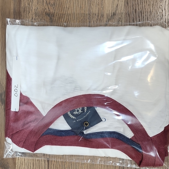 Mens club house white with red sleeves t-shirt - Picture 7 of 7